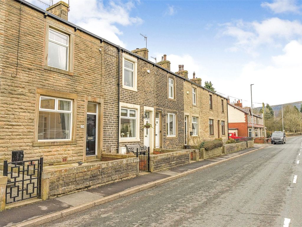 3 bed terraced house for sale in Burnley Road, Cliviger, Burnley
