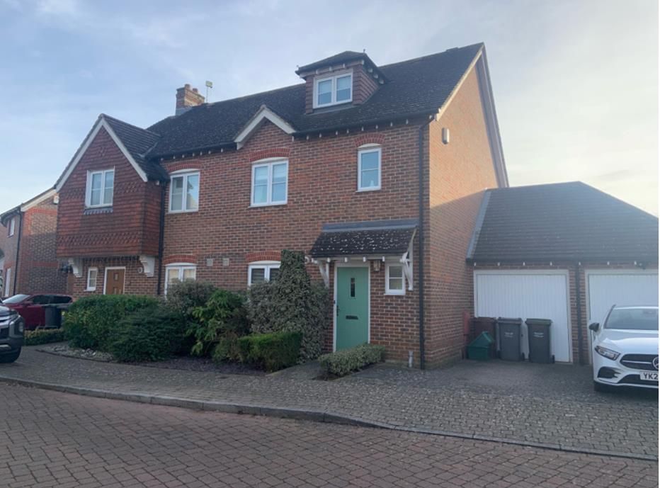 3 bed semidetached house for sale in Mcarthur Drive, Kings Hill, West Malling ME19 Zoopla