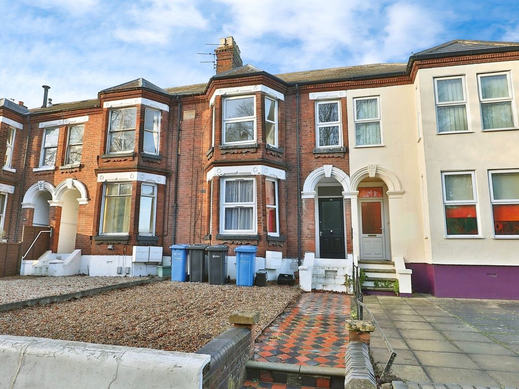 4 bed terraced house for sale in Unthank Road, Norwich NR2, £425,000