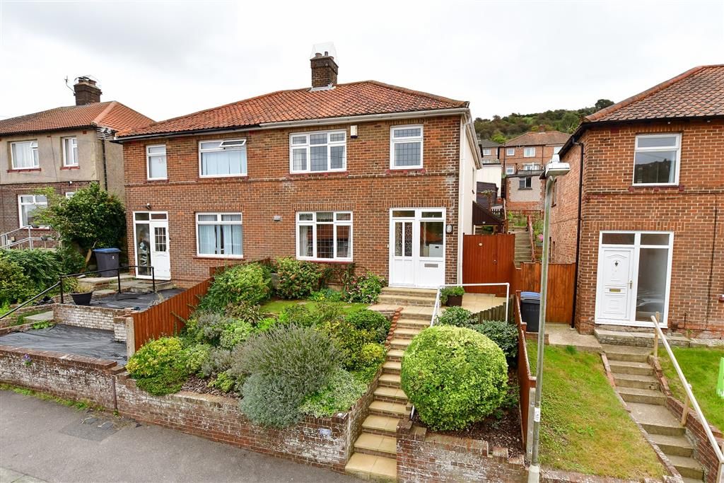 3 bed semidetached house for sale in Farthingloe Road, Dover, Kent