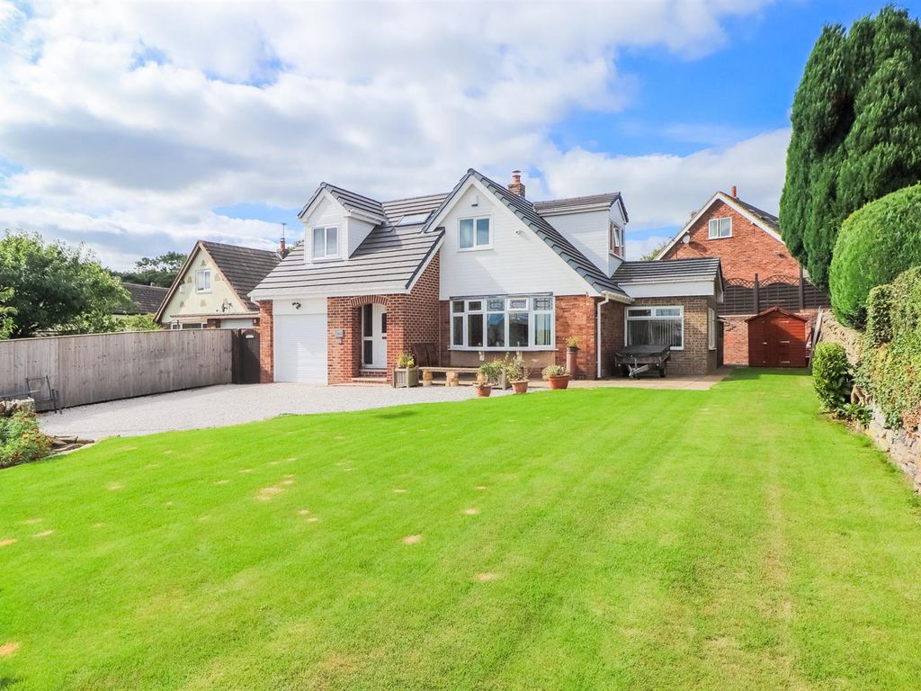 5 bed detached house for sale in Hardcastle Lane, Flockton, Wakefield