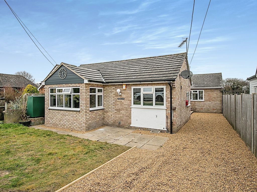 2 bed detached bungalow for sale in Oakmead Road, St. Osyth, ClactonOn