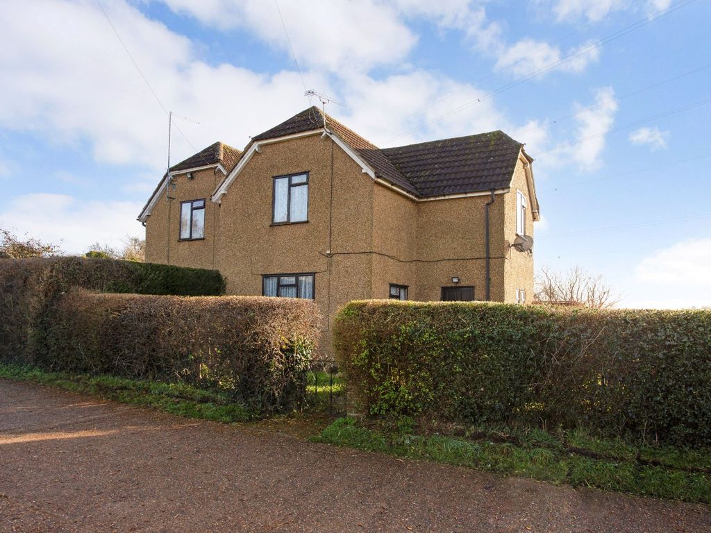 3 bed semidetached house for sale in Vicarage Road, Watford
