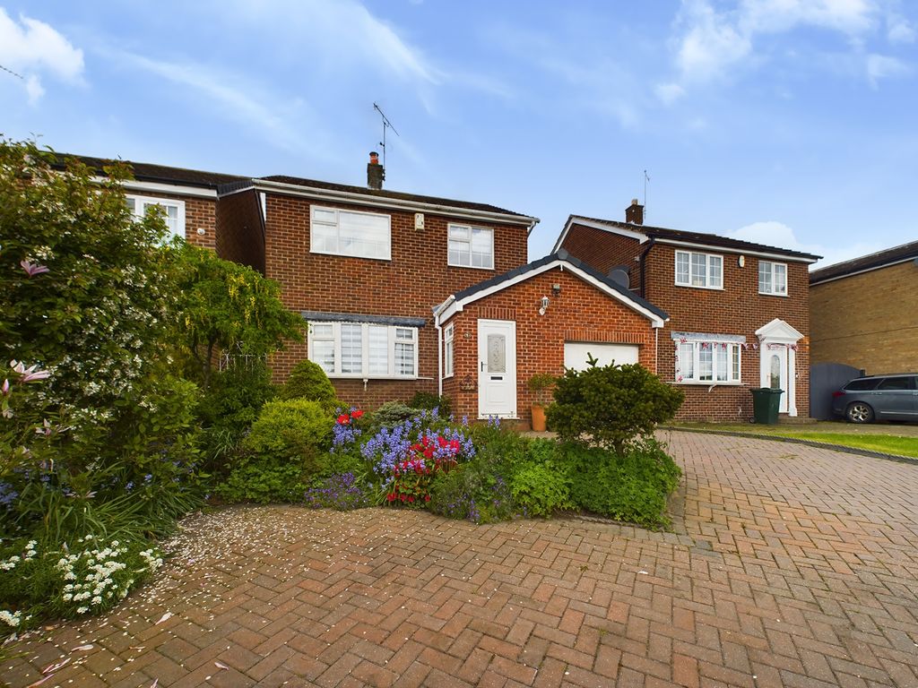 4 bed detached house for sale in Belvedere Parade, Bramley, Rotherham