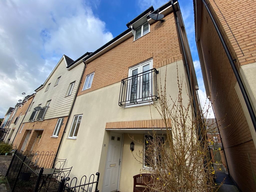 2 bed town house to rent in Horton Way, Stapeley, Nantwich CW5, £900