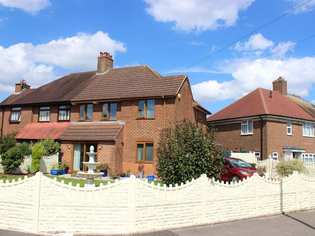 3 bed semidetached house for sale in Quinton Road West, Quinton