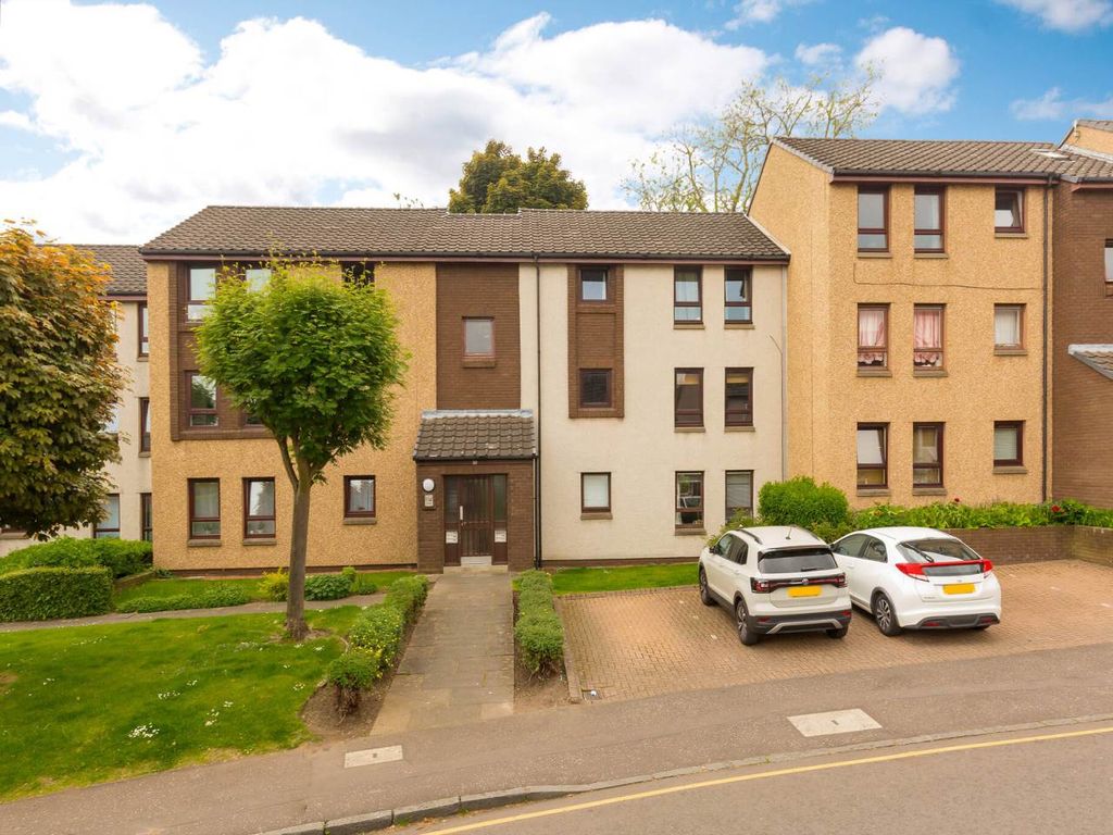 2 bed flat for sale in Orchard Brae Gardens, Edinburgh EH4, £225,000 Zoopla