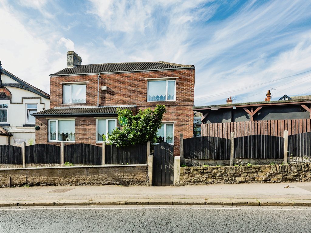 3 bed detached house for sale in Rawmarsh Hill, Rotherham S62, £180,000