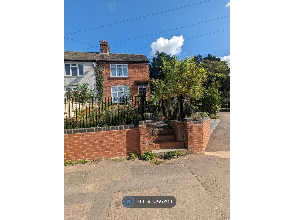 1 bed terraced house to rent in Hornes End Road, Flitwick, Bedford MK45