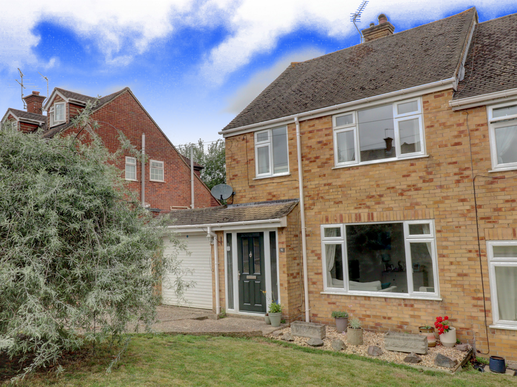 3 bed semidetached house for sale in Roberts Ride, Hazlemere, High