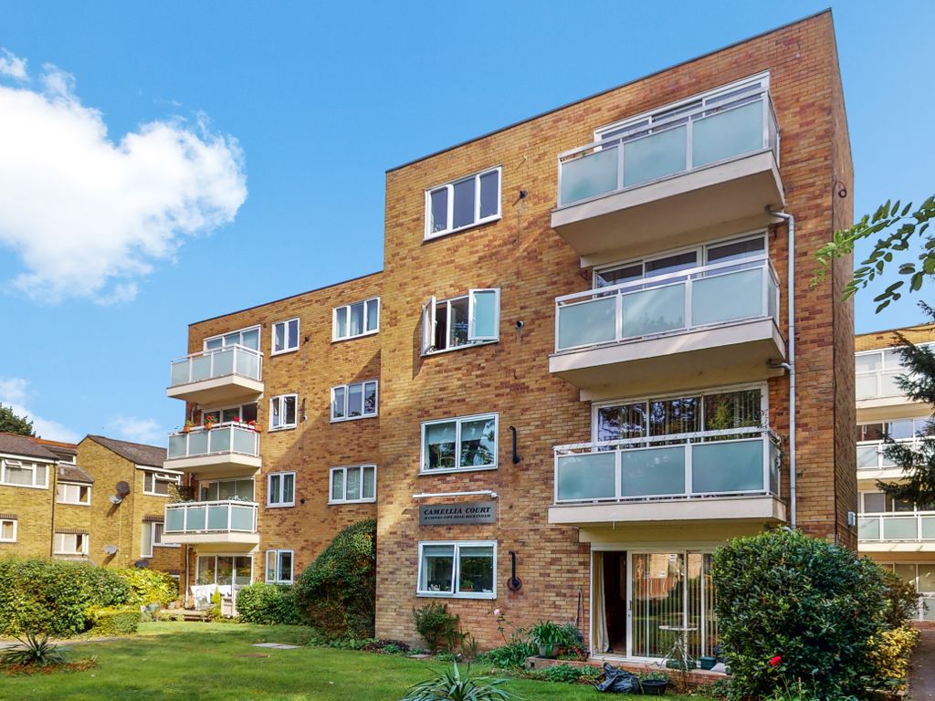 1 bed flat to rent in Copers Cope Road, Beckenham, Kent BR3, £1,395 pcm