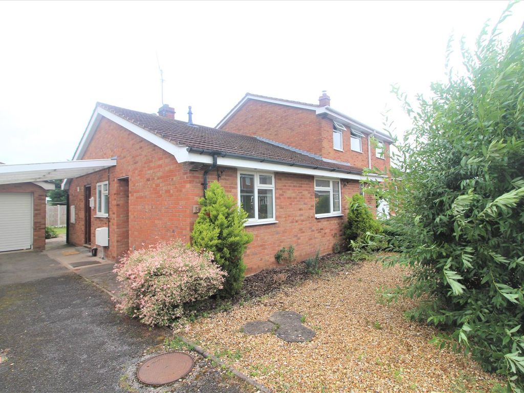 2 bed semidetached bungalow to rent in Davies Drive, Wem, Shrewsbury