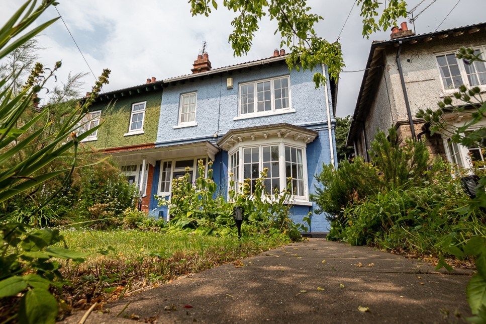 5 bed semidetached house for sale in Cliff Gardens, Scunthorpe DN15