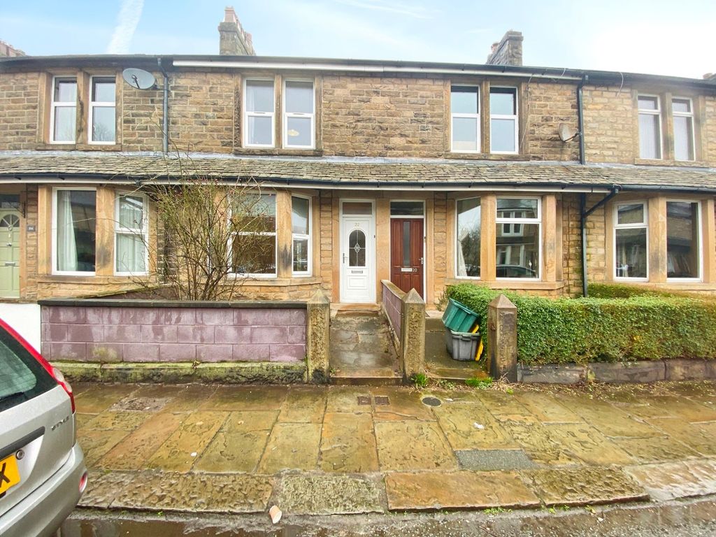2 bed terraced house to rent in Wellington Road, Lancaster LA1, £875