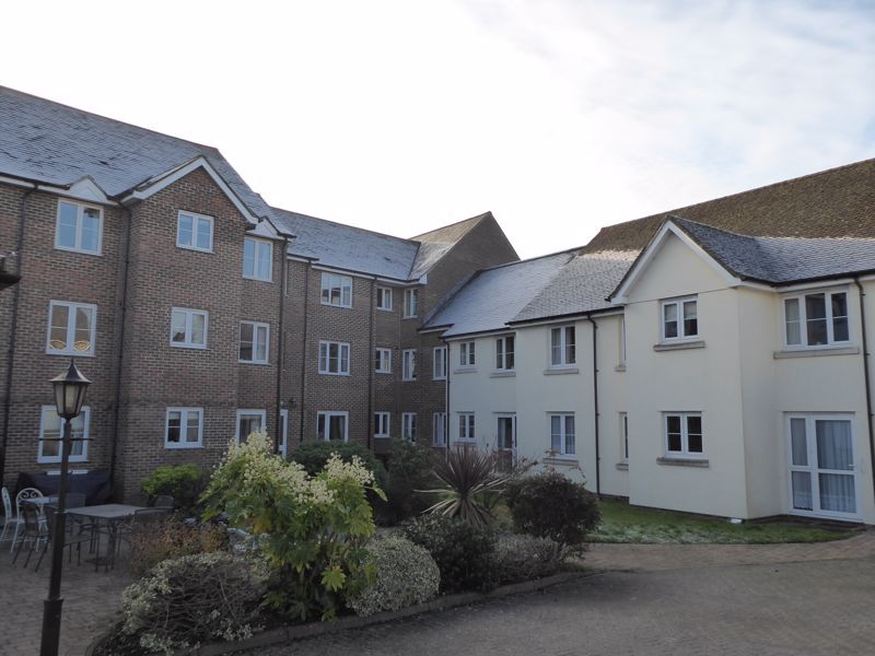 Saxon Court, Wessex Way, Bicester OX26  