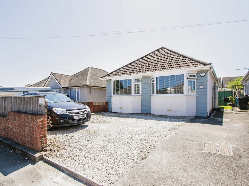 3 bed detached bungalow for sale in Herbert Avenue, Parkstone, Poole