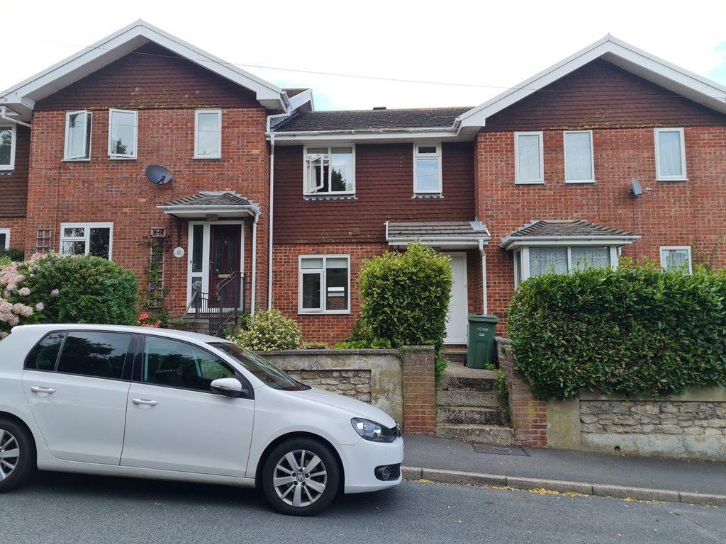3 bed terraced house to rent in Winton Street, Ryde PO33, £975 pcm Zoopla
