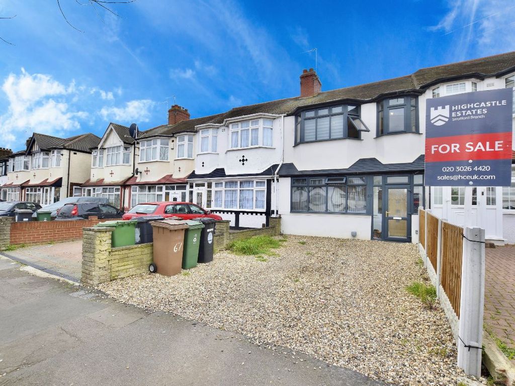 3 bed terraced house for sale in York Road, Chingford E4, £550,000 Zoopla