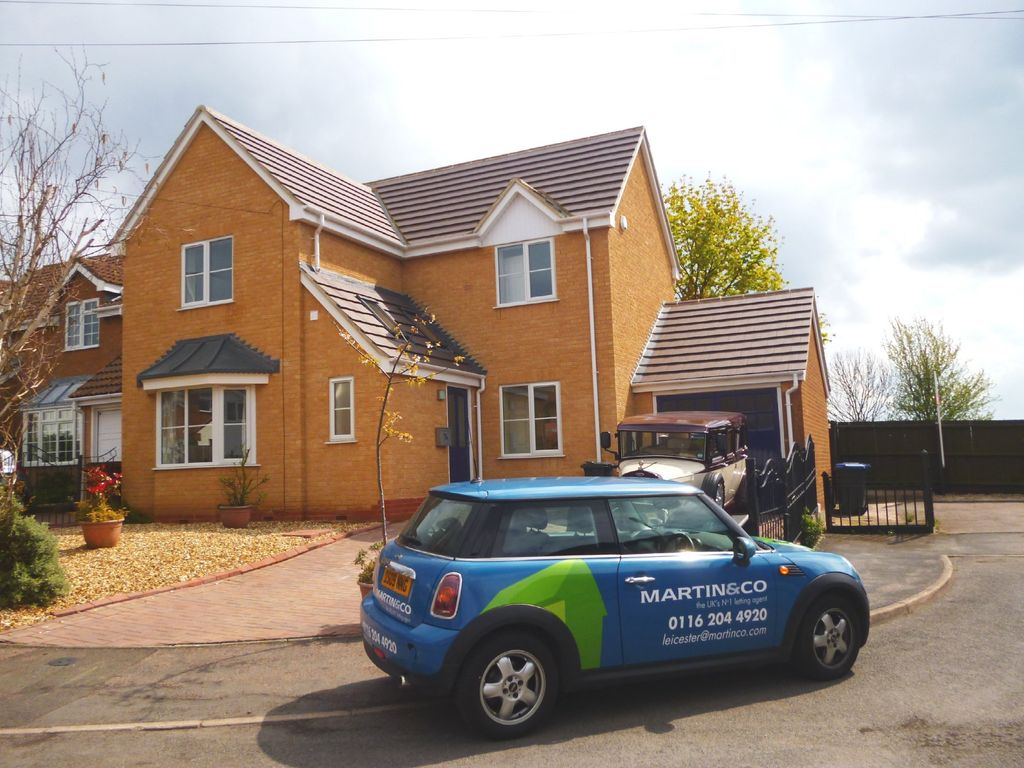 3 bed detached house to rent in Tudor Grove, Groby, Leicester LE6, £