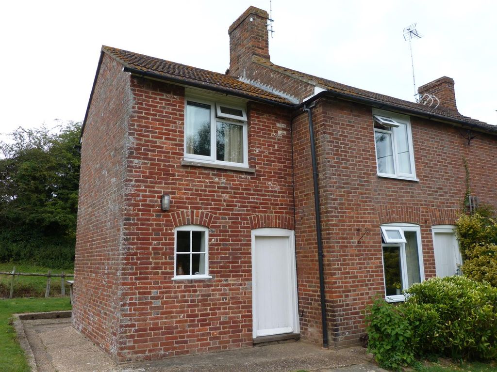 2 bed semidetached house to rent in Rye Road, Rye Foreign, Rye TN31