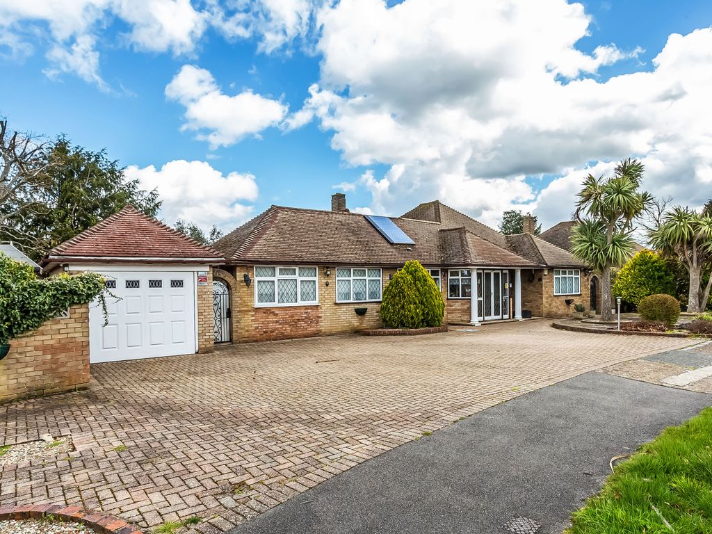 3 bed detached bungalow for sale in Beverley Close, Epsom, Surrey KT17
