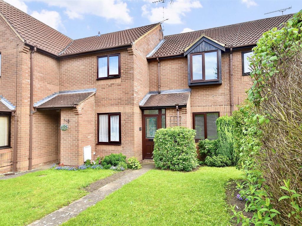 2 bed terraced house for sale in Wing Road, Linslade LU7, £280,000 Zoopla