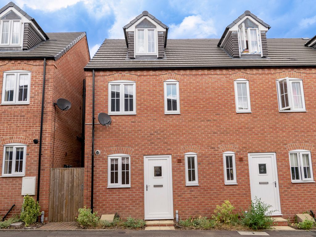 3 bed town house to rent in Stoney Street, SuttonInAshfield NG17 Zoopla