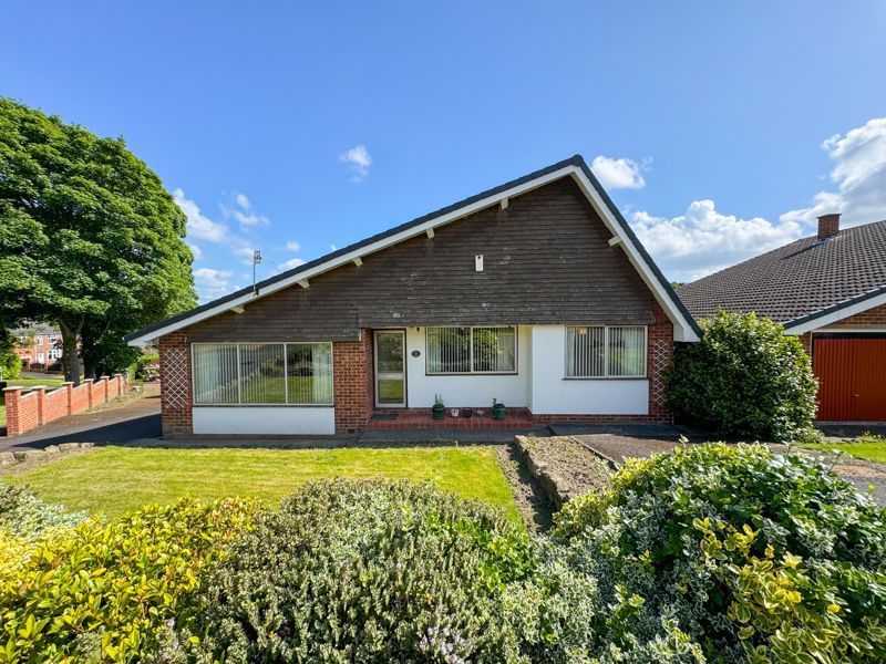 4 bed detached bungalow for sale in Berkley Avenue, Axwell Park