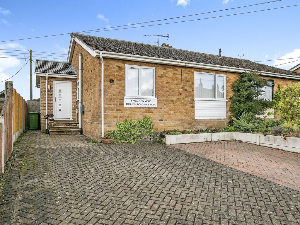 2 bed semidetached bungalow for sale in Trunch Road, Swafield, North