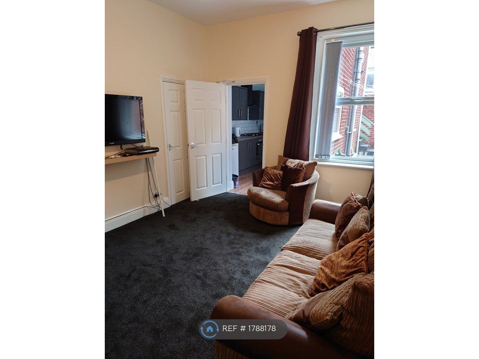 2 bed flat to rent in Helmsley Road, Newcastle Upon Tyne NE2 Zoopla
