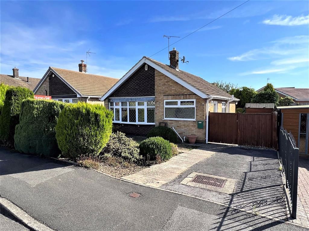 2 bed detached bungalow for sale in Shirley Road, Swanwick, Alfreton