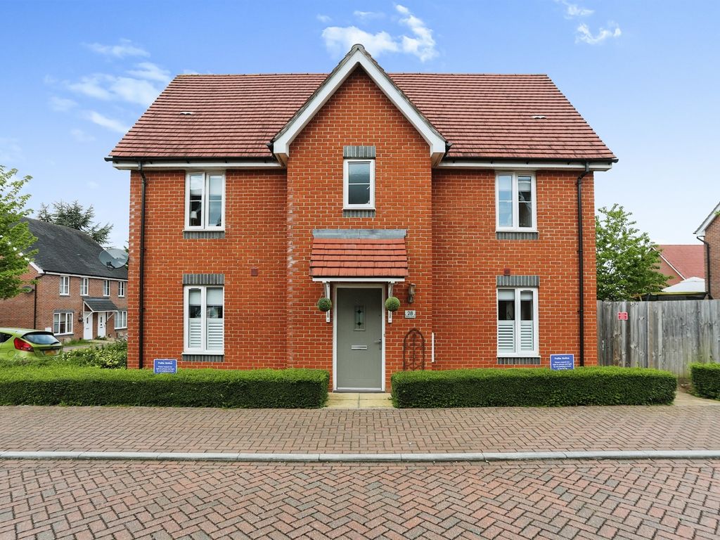 3 bed semidetached house for sale in Bailey Close, Picket Piece