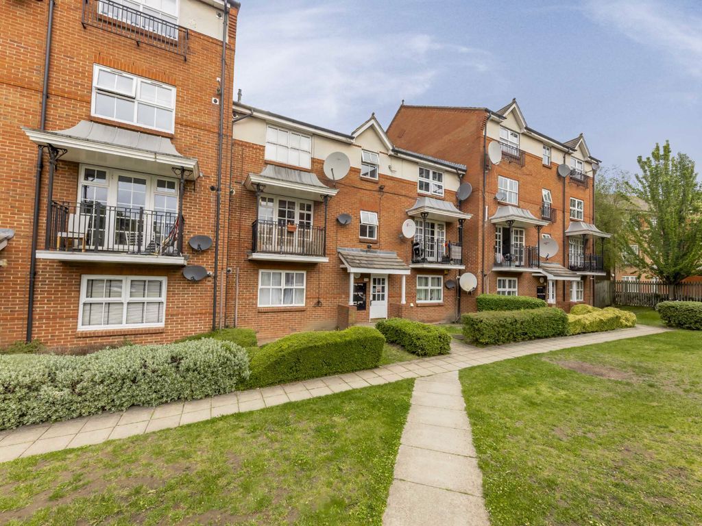 Shaftesbury Gardens, London NW10  