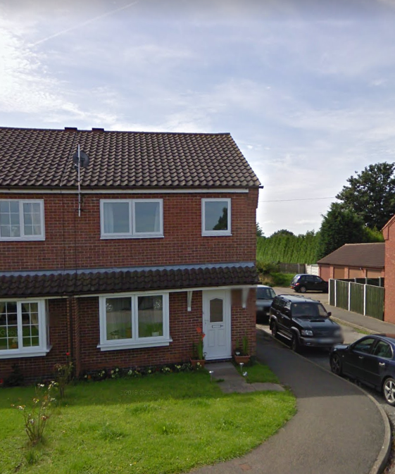 3 bed town house to rent in 8A, Wycar Road, Bilsthorpe, Newark NG22 Zoopla
