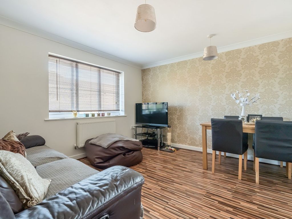 2 bed property for sale in Summerson Close, Rochester ME1, £117,500