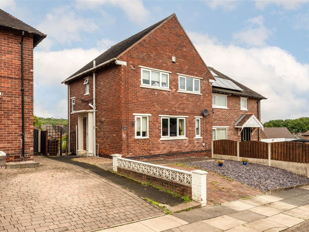 3 bed semidetached house for sale in Alport Avenue, Sheffield S12, £