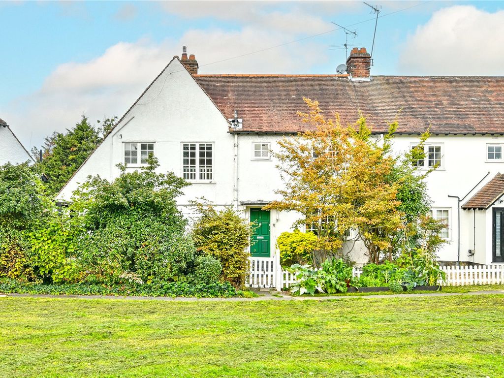 Crooked Usage, London N3  