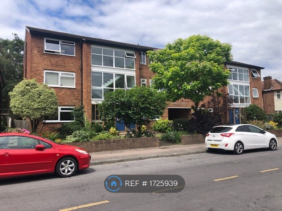 2 bed flat to rent in Berkeley Lodge, New Malden KT3 Zoopla