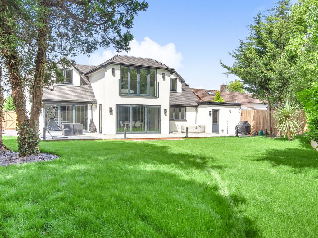 4 bed property for sale in Westfield Avenue, Woking GU22 Zoopla