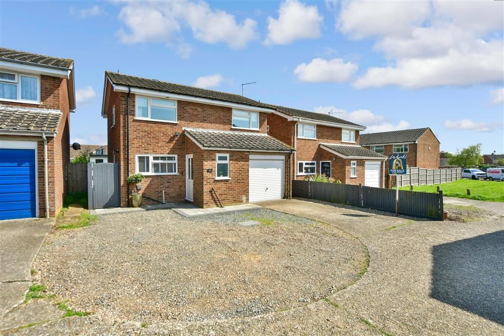4 bed detached house for sale in Evergreen Close, Iwade, Sittingbourne
