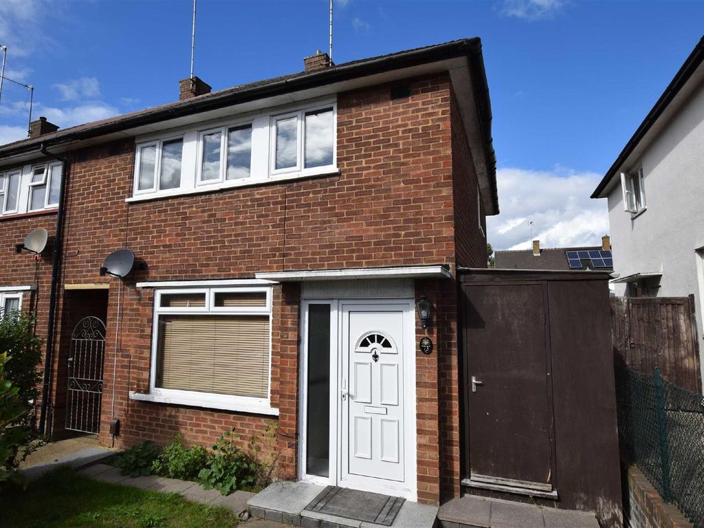 3 bed semidetached house to rent in Allerton Road, Borehamwood WD6, £