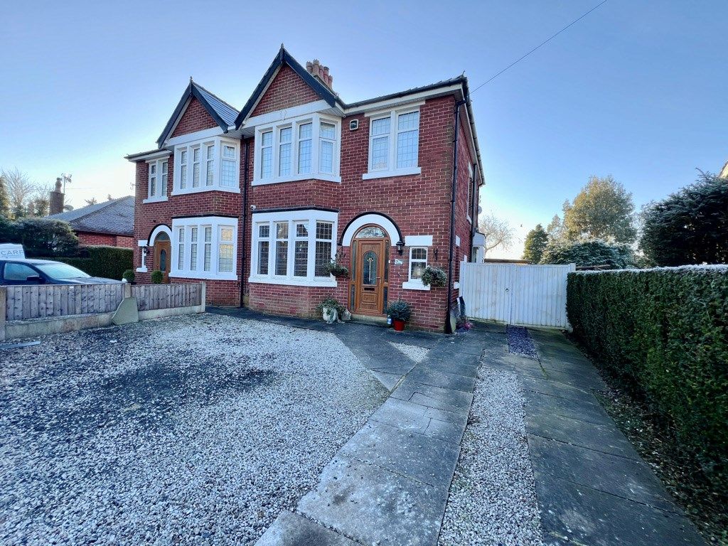 3 bed semidetached house for sale in Royalty Lane, New Longton