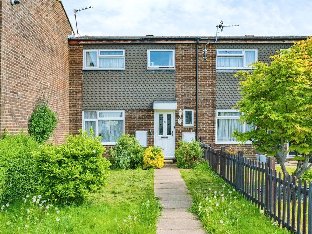 3 bed terraced house for sale in Lomond Road, Piccotts End, Hemel