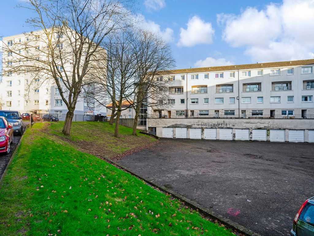 3 bed for sale in Quadrant, Knightswood, Glasgow G13