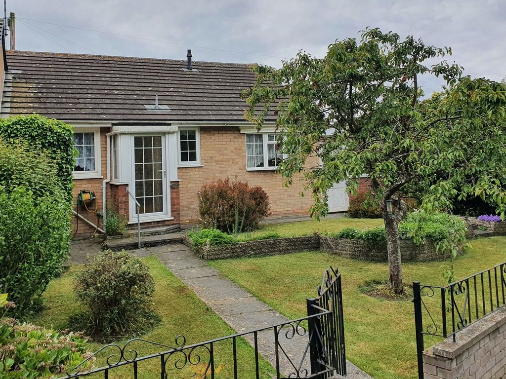 2 bed bungalow for sale in Dovecote, Yate BS37 Zoopla