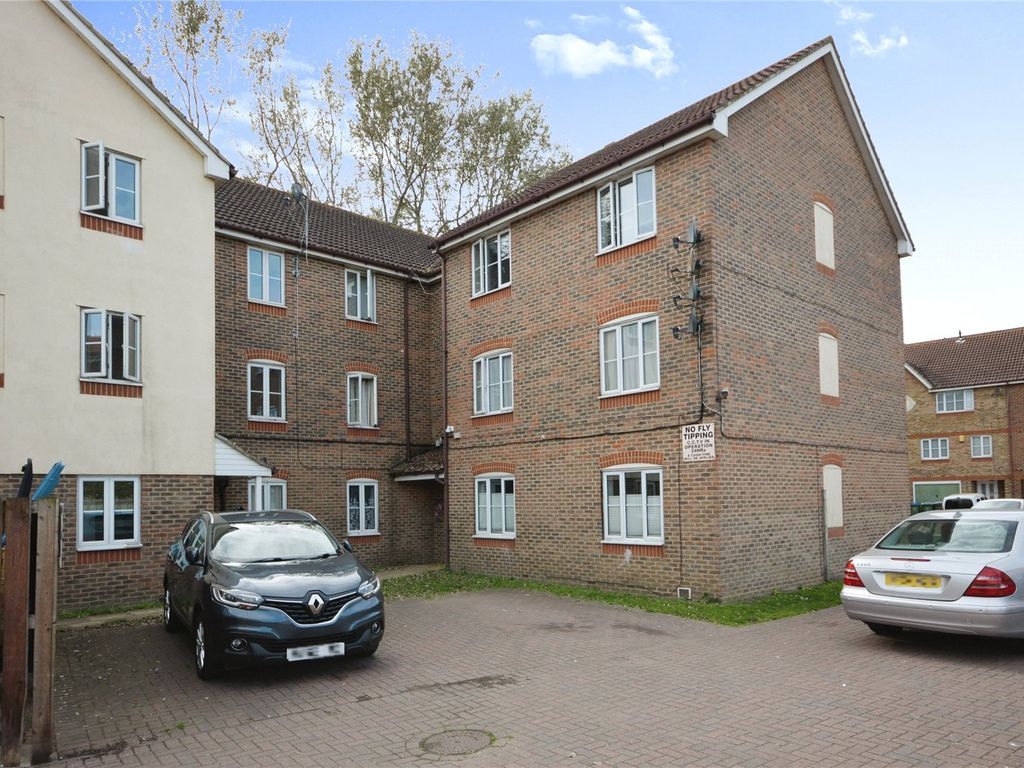 2 bed flat for sale in Redbourne Drive, London SE28, £195,000 Zoopla