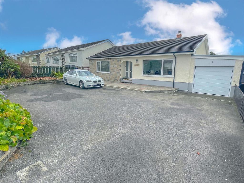 3 bed detached bungalow for sale in Cilgerran Road, Penybryn, Cardigan