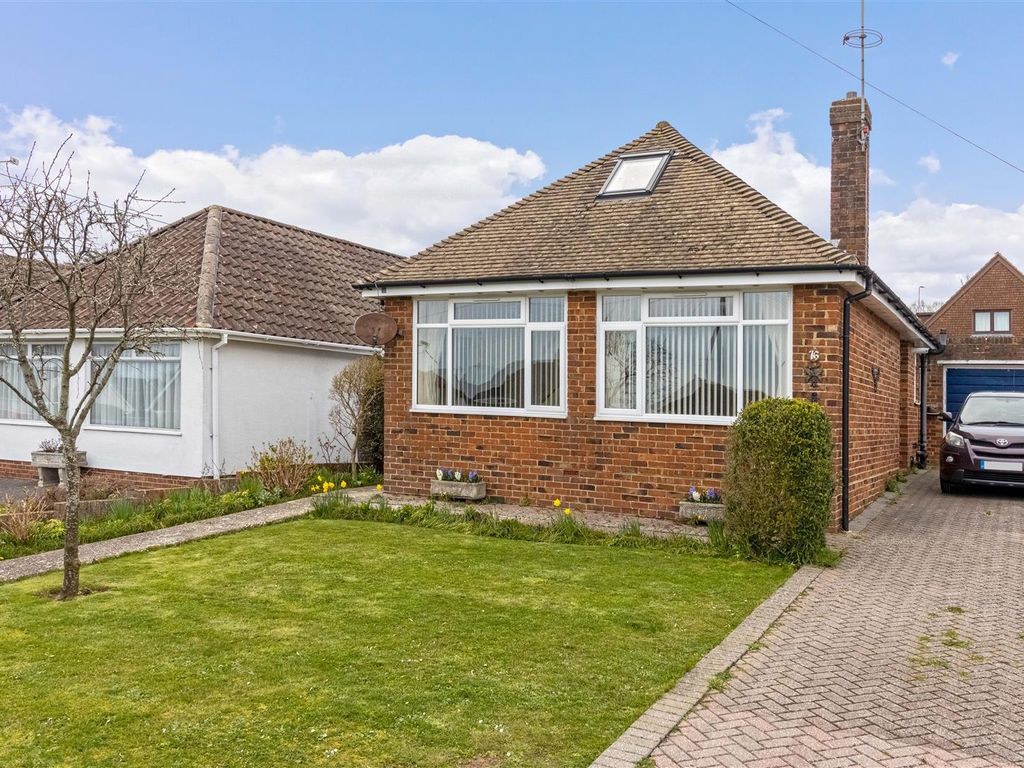 3 bed detached bungalow for sale in Cheviot Road, Worthing BN13 Zoopla