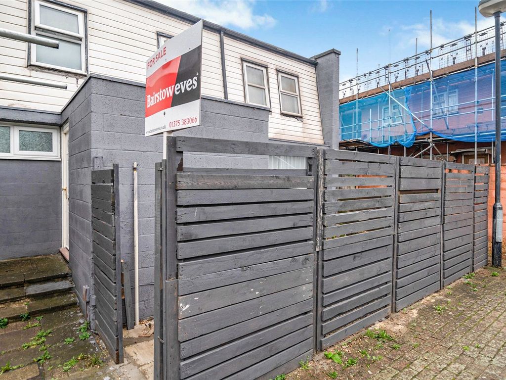 3 bed terraced house for sale in Hobart Road, Tilbury, Essex RM18, £