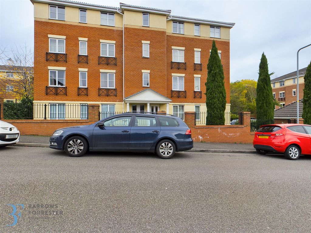 2 bed flat for sale in Elbow Street, Cradley Heath, West Midlands B64